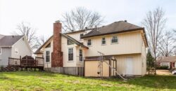 10106 NW Mirror Lake Drive, Kansas City, MO 64152