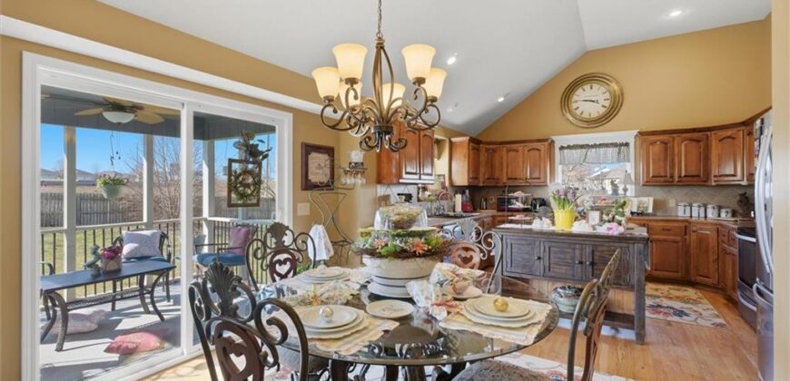 200 E 20th Terrace, Kearney, MO 64060