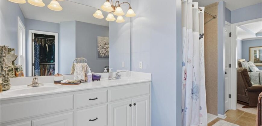 200 E 20th Terrace, Kearney, MO 64060