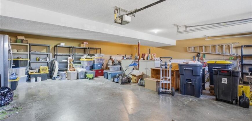 200 E 20th Terrace, Kearney, MO 64060