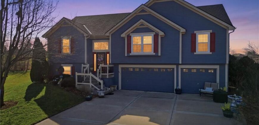 200 E 20th Terrace, Kearney, MO 64060