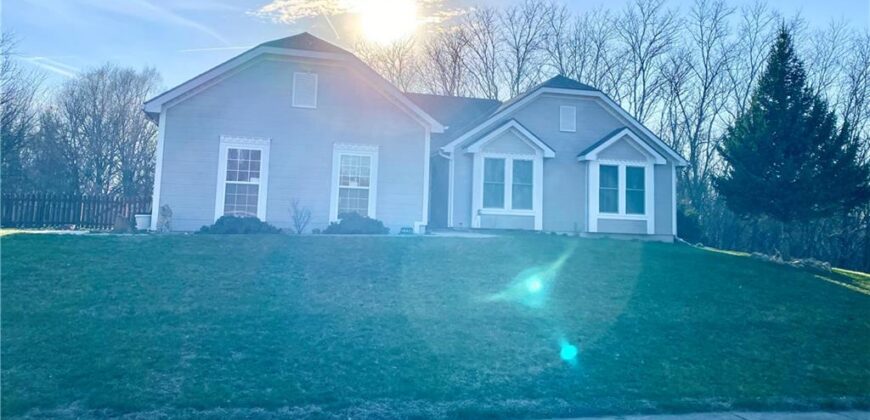 2224 NE 158th Street, Smithville, MO 64089