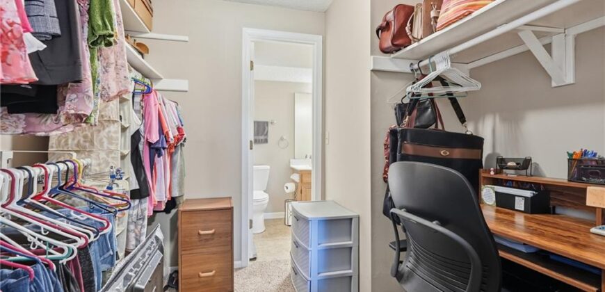 7001 N Askew Avenue, Gladstone, MO 64119