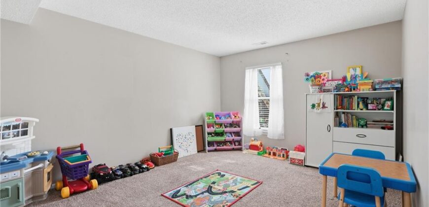 7001 N Askew Avenue, Gladstone, MO 64119