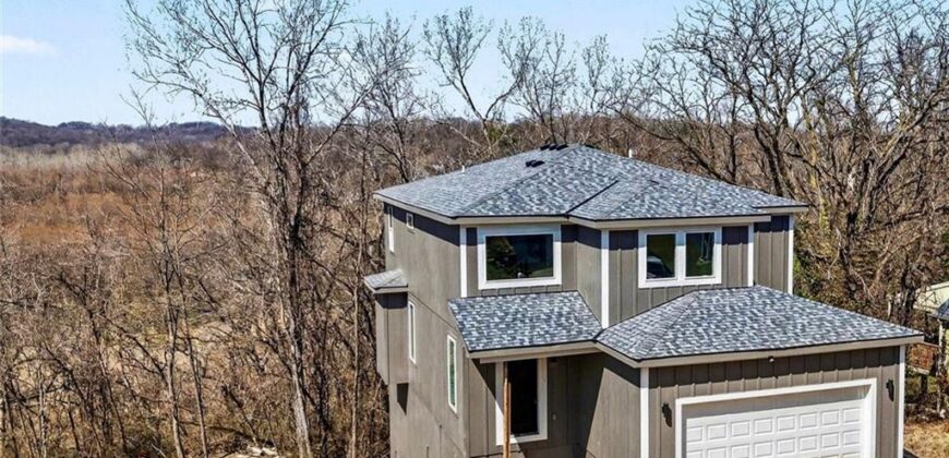 5516 NW Verlin Drive, Kansas City, MO 64152