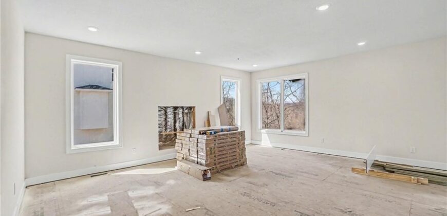 5516 NW Verlin Drive, Kansas City, MO 64152