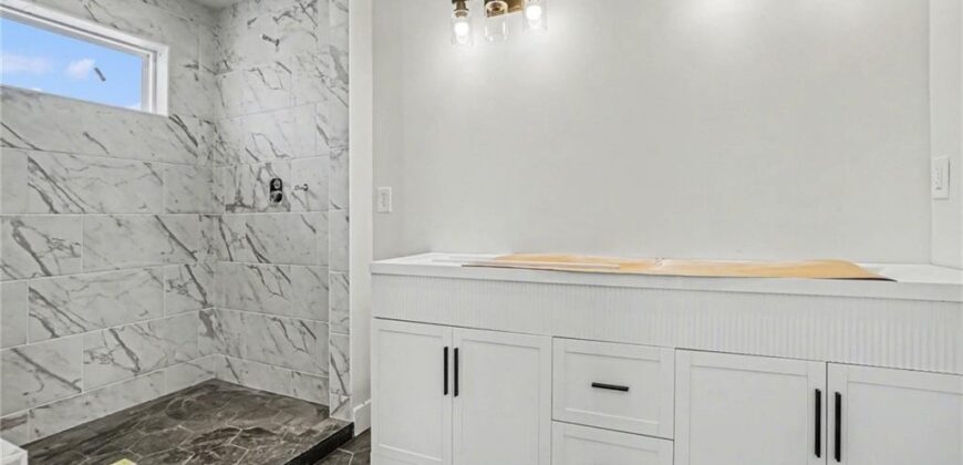 5516 NW Verlin Drive, Kansas City, MO 64152