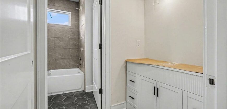 5516 NW Verlin Drive, Kansas City, MO 64152