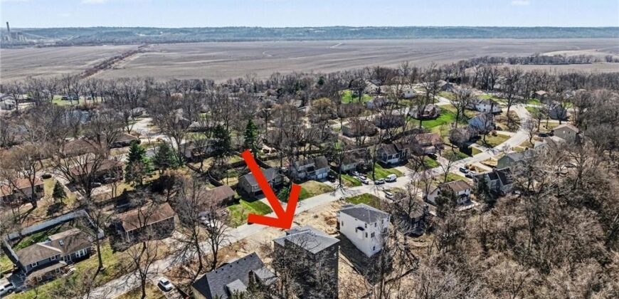 5516 NW Verlin Drive, Kansas City, MO 64152