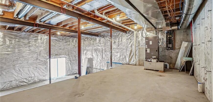 5516 NW Verlin Drive, Kansas City, MO 64152