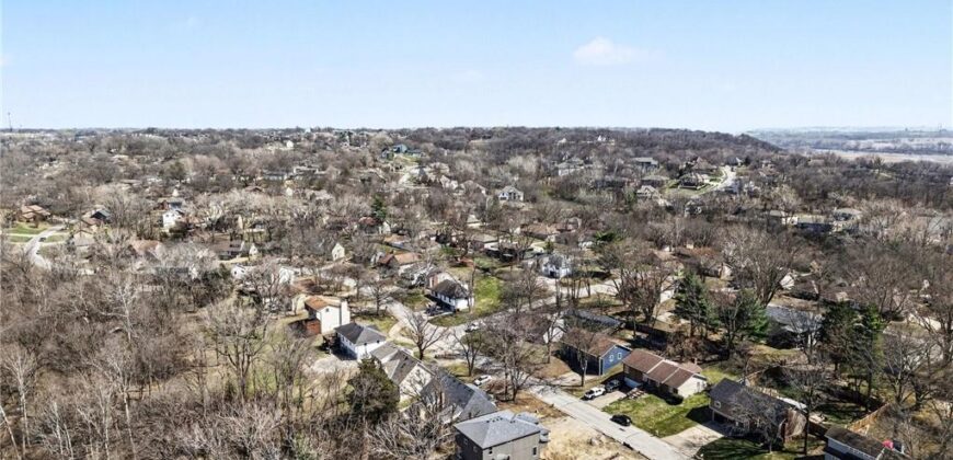5516 NW Verlin Drive, Kansas City, MO 64152