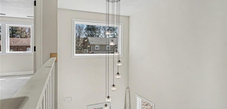 5516 NW Verlin Drive, Kansas City, MO 64152