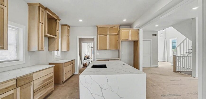 5516 NW Verlin Drive, Kansas City, MO 64152