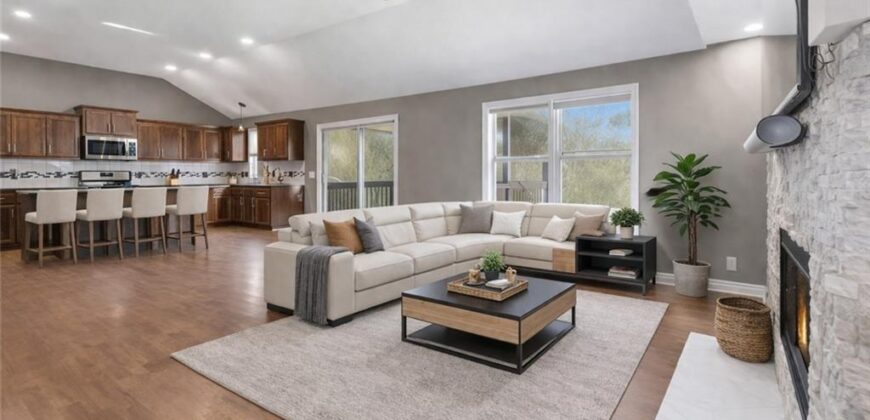 11104 N Belleview Avenue, Kansas City, MO 64155