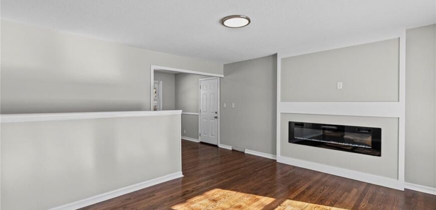 1508 NE Shady Lane Drive, Gladstone, MO 64118