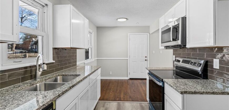 1508 NE Shady Lane Drive, Gladstone, MO 64118