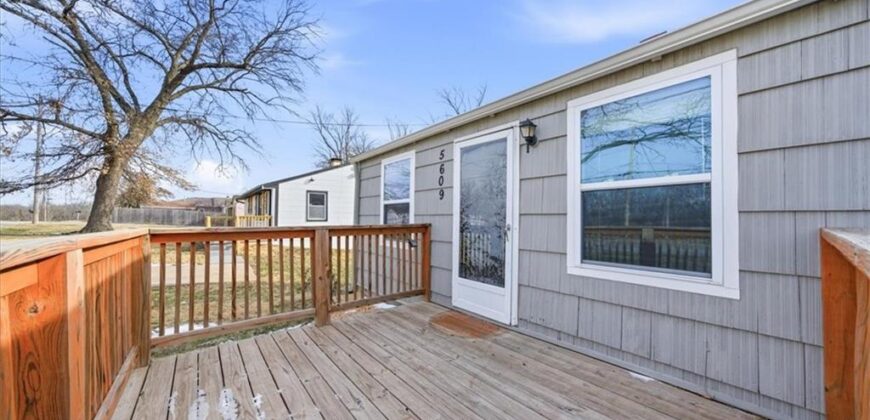 5609 N Walnut Street, Kansas City, MO 64118