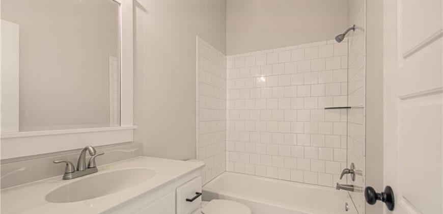 1059 Fir Lane, Liberty, MO 64068
