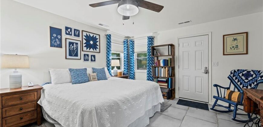 605 4th Street, Weston, MO 64098