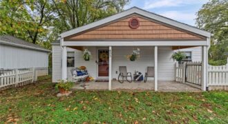 605 4th Street, Weston, MO 64098