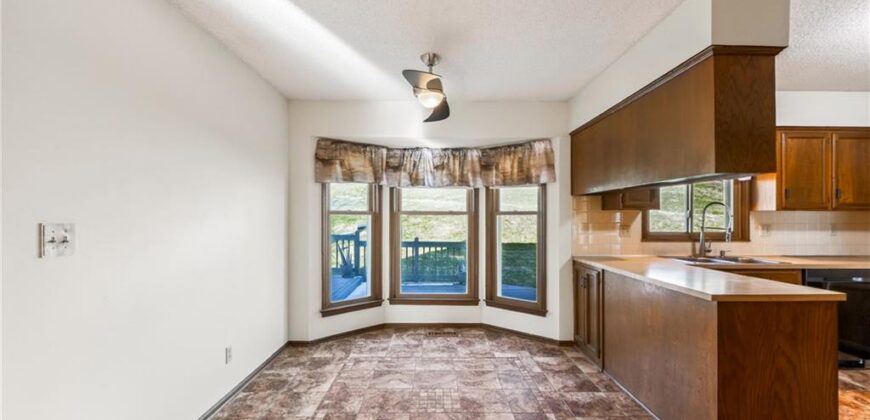 904 Blueberry Lane, Liberty, MO 64068