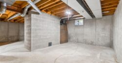 904 Blueberry Lane, Liberty, MO 64068