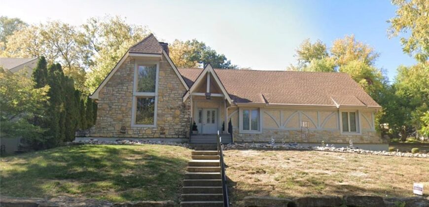 904 Blueberry Lane, Liberty, MO 64068