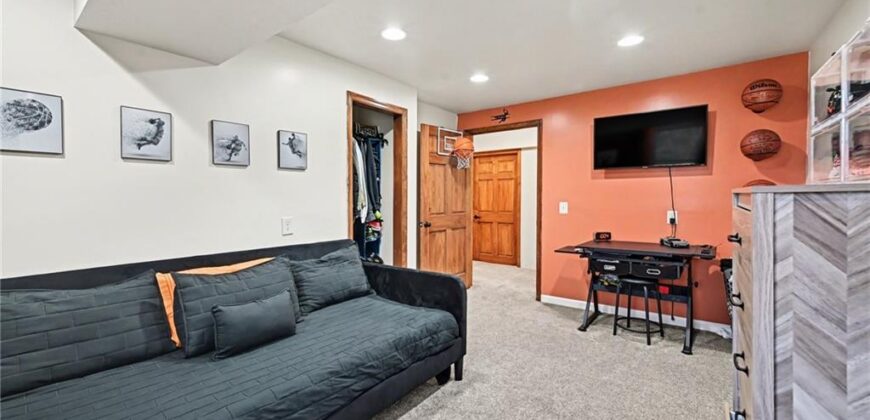 1404 Colony Drive, Kearney, MO 64060