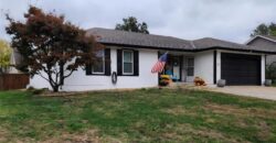 812 Apple Blossom Street, Excelsior Springs, MO 64024