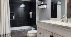 812 Apple Blossom Street, Excelsior Springs, MO 64024