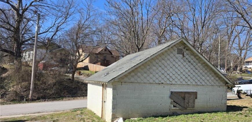715 Magnolia Avenue, Excelsior Springs, MO 64024