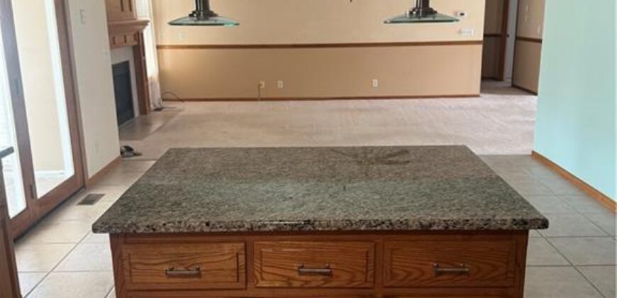 813 Dogwood Street, Excelsior Springs, MO 64024