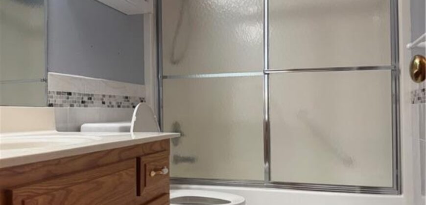 813 Dogwood Street, Excelsior Springs, MO 64024