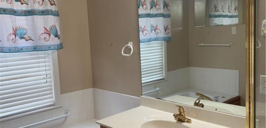 813 Dogwood Street, Excelsior Springs, MO 64024