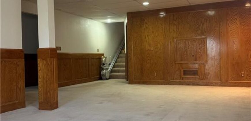 813 Dogwood Street, Excelsior Springs, MO 64024