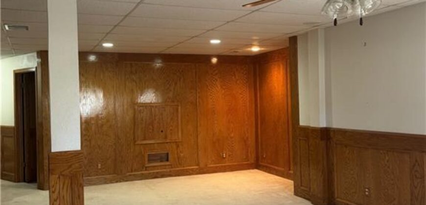 813 Dogwood Street, Excelsior Springs, MO 64024