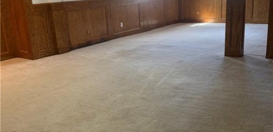 813 Dogwood Street, Excelsior Springs, MO 64024