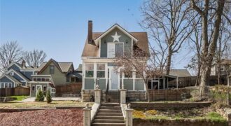 408 N Lightburne Street, Liberty, MO 64068