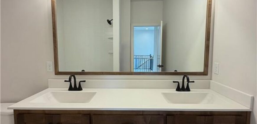 10411 N Liberty Street, Kansas City, MO 64155