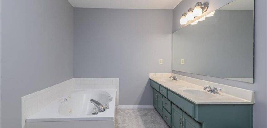 4214 NW 78th Street, Kansas City, MO 64151