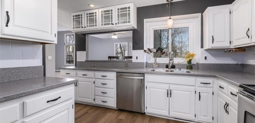 4214 NW 78th Street, Kansas City, MO 64151