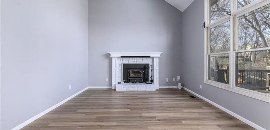4214 NW 78th Street, Kansas City, MO 64151