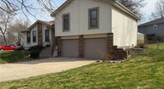 7801 N Euclid Avenue, Kansas City, MO 64118