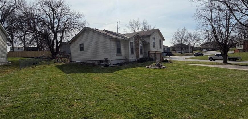 7801 N Euclid Avenue, Kansas City, MO 64118