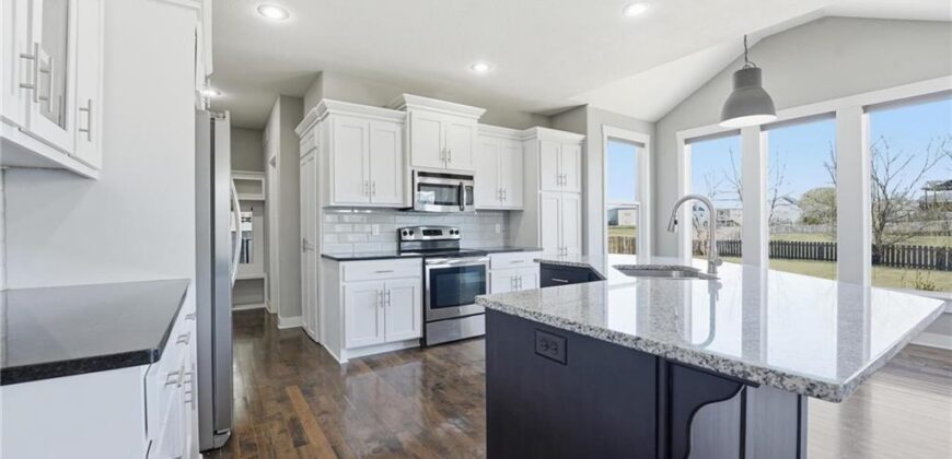 8050 NE 100th Terrace, Kansas City, MO 64157