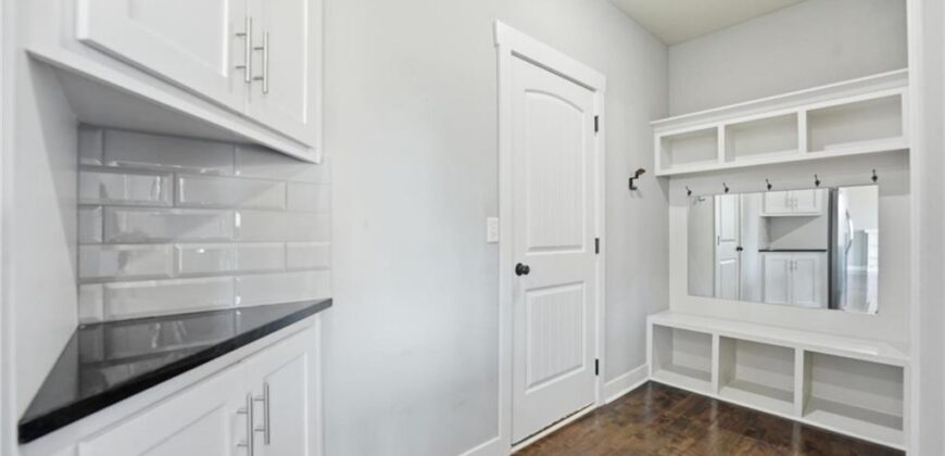 8050 NE 100th Terrace, Kansas City, MO 64157