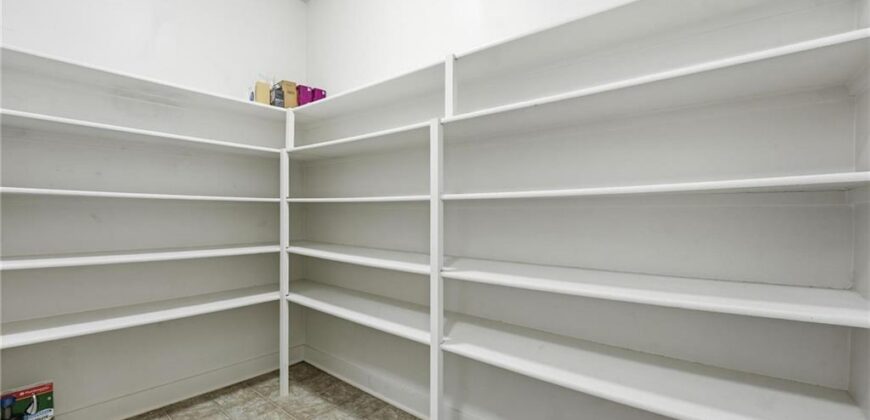 8050 NE 100th Terrace, Kansas City, MO 64157