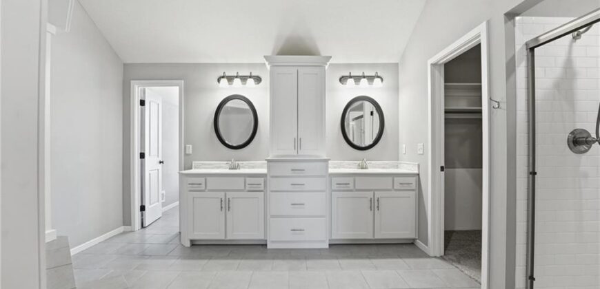 8050 NE 100th Terrace, Kansas City, MO 64157