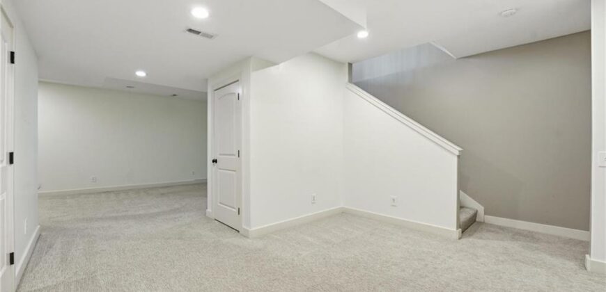 8050 NE 100th Terrace, Kansas City, MO 64157