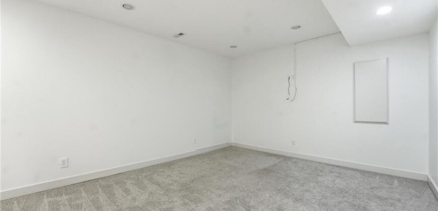 8050 NE 100th Terrace, Kansas City, MO 64157